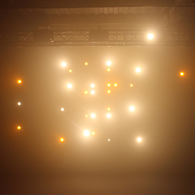 Światło sceniczne IP65 wodoodporne 4Oyes Led Blinder 4x90W COB Par Lights In Rain Snow Outdoor